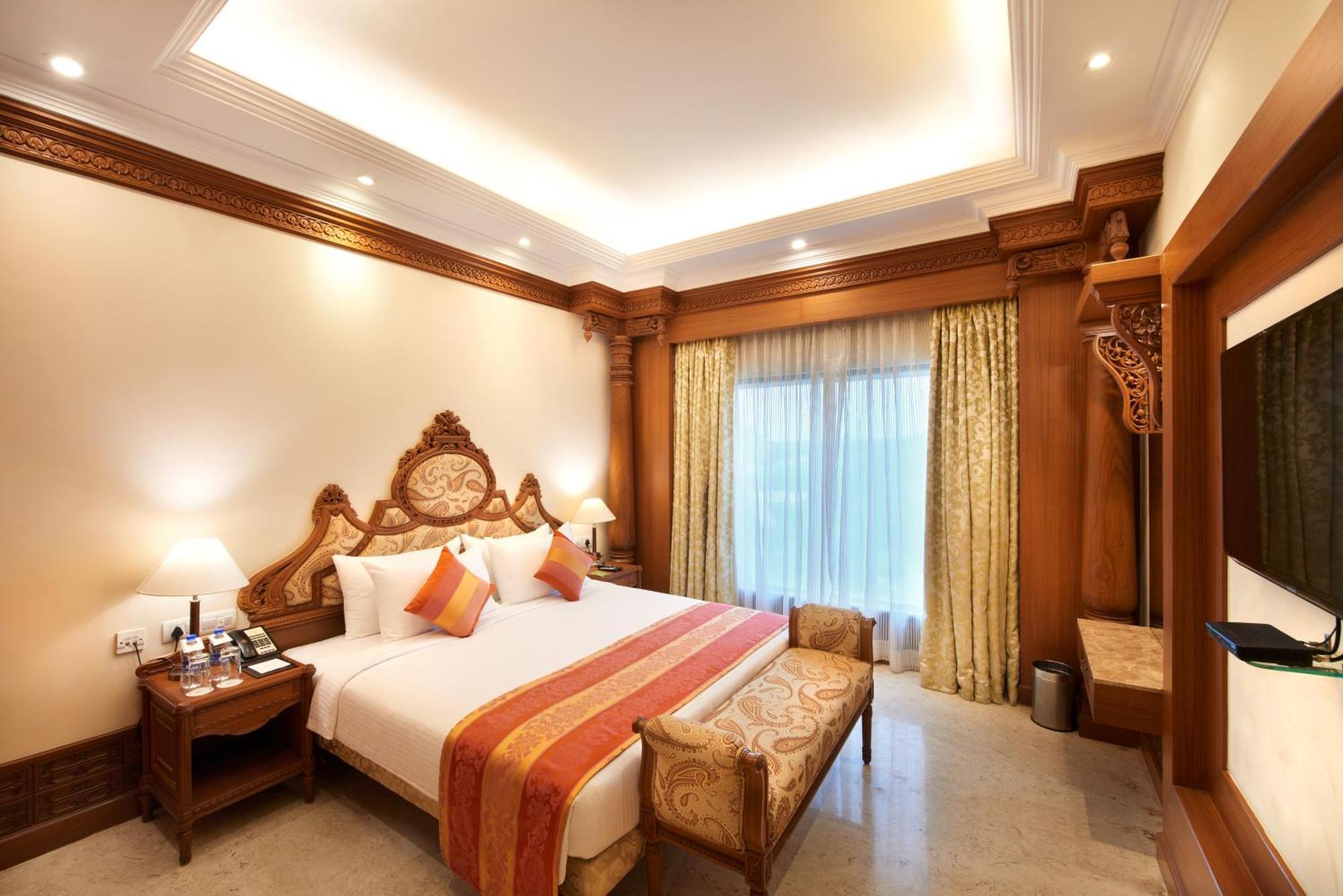 Hotel Accord 5*
